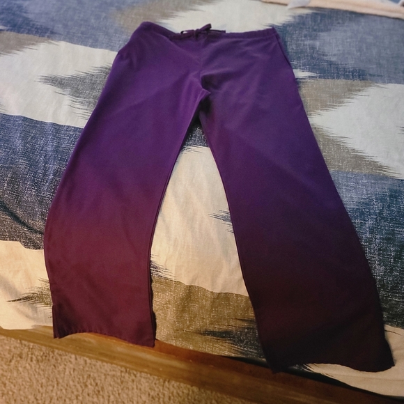 Cherokee Scrub Bottoms - Picture 7 of 7